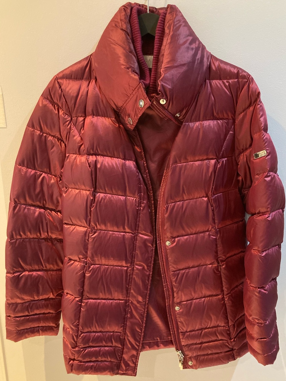 ESCADA SPORT Duck Down Puffer size 38 (medium) in Rubin (metallic raspberry)
